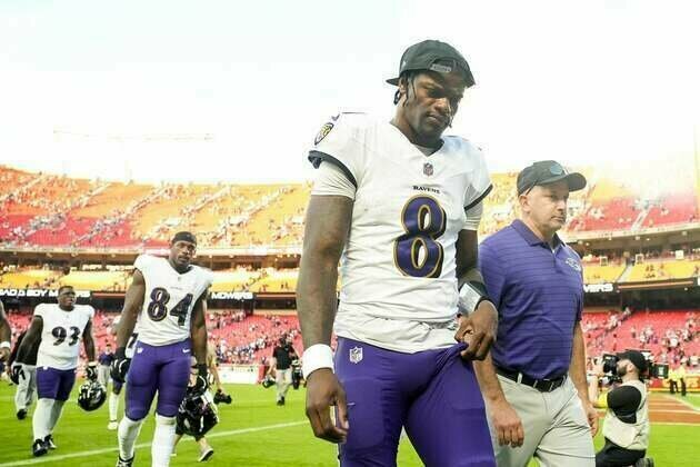 Ravens QB Lamar Jackson (hamstring) returns to practice