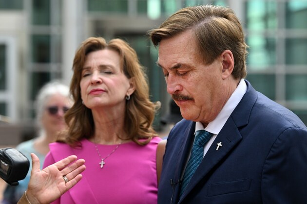 Mike Lindell continues to peddle his junk, now to fund his defamation costs