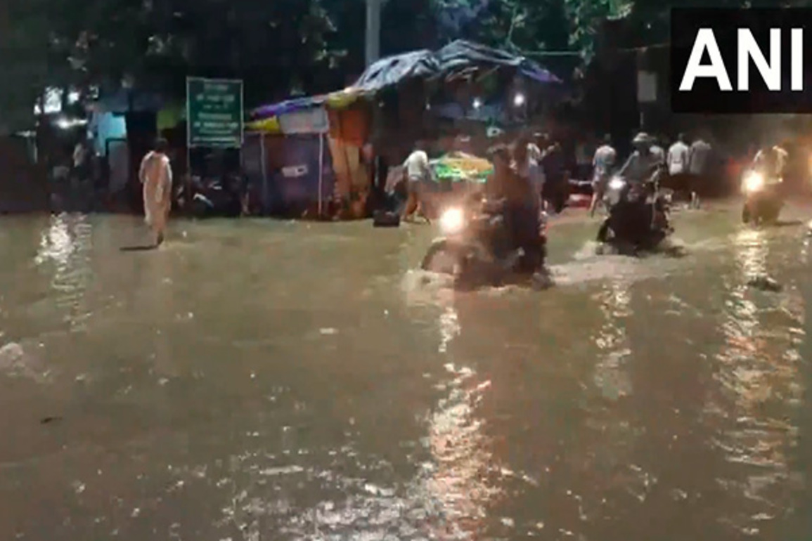 Punjab: Incessant rains cause waterlogging in Pathankot; authorities prepare evacuation centre