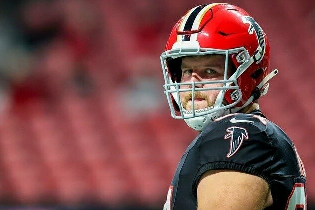 Falcons reach agreement on deal with center Ryan Neuzil