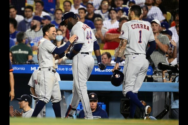 MLB roundup: Astros silence Dodgers' bats, fans