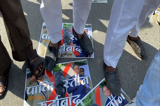 AIMIM holds protest in Kanpur against India-Pakistan Asia Cup match
