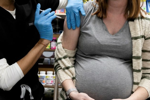 Study Says Pregnant Women Slower to Respond to COVID-19 Vaccine