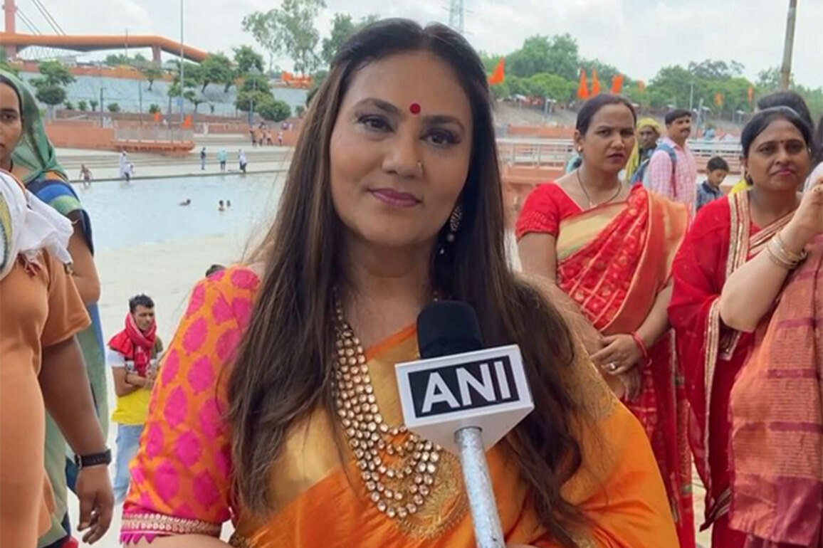 "This is a complete support to womanhood": Dipika Chikhlia hails PM Modi on Women's Reservation Bill
