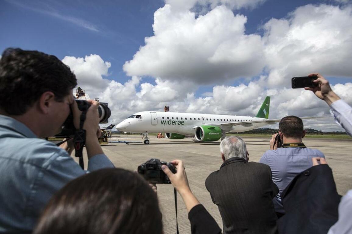 Interview: Trump's 50 pct tariff on Brazilian goods could render exports "unfeasible," Embraer CEO warns