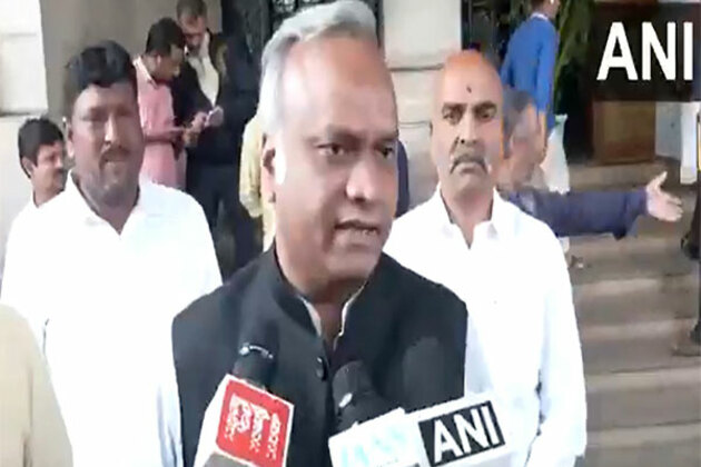 "Political Vandetta" Karnataka Minister Priyank Kharge on ED raids on G Parameshwara