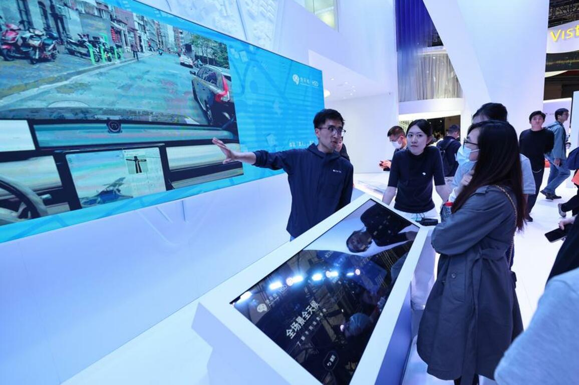 Global auto suppliers seek partnerships at Shanghai auto show