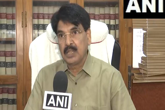 Tampering with FIR, police hiding victim's family, alleges BJP amid outcry over Kolkata gangrape case