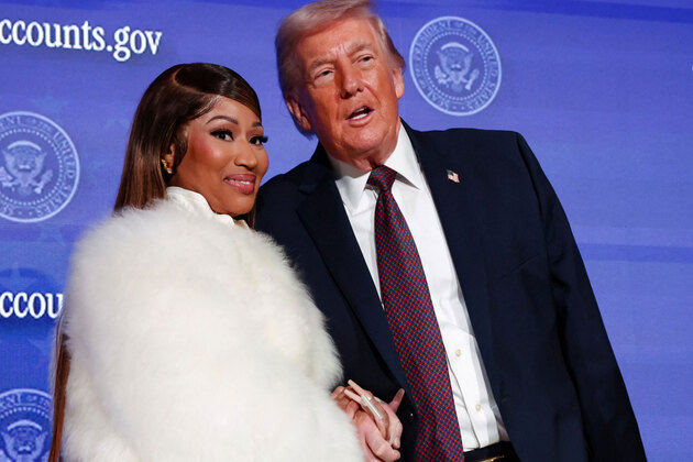 Nicki Minaj calls herself "No 1" Donald Trump fan, says "He has lot of force behind him"