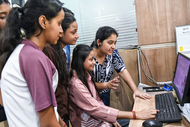 IIT panel approves new CBSE portal for re-evaluation after security review
