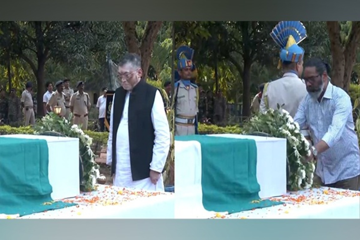 Jharkhand Governor, CM Soren pay tribute to CRPF officer killed in IED blast