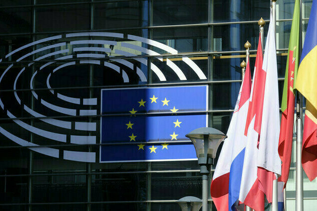 EU refusing to lift Russia sanctions for peace  Reuters