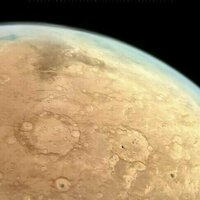 Meteorites and marsquakes hint at an underground ocean of liquid water on the Red Planet
