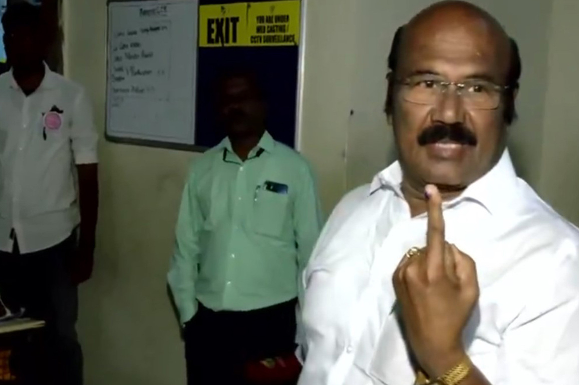 "End of family dynasty..": AIADMK Candidate D Jayakumar hits out at DMK after casting vote