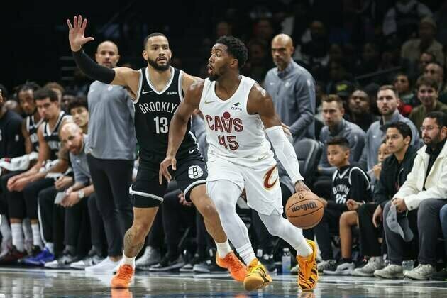 Donovan Mitchell blazes Nets with 35 as Cavs hold on