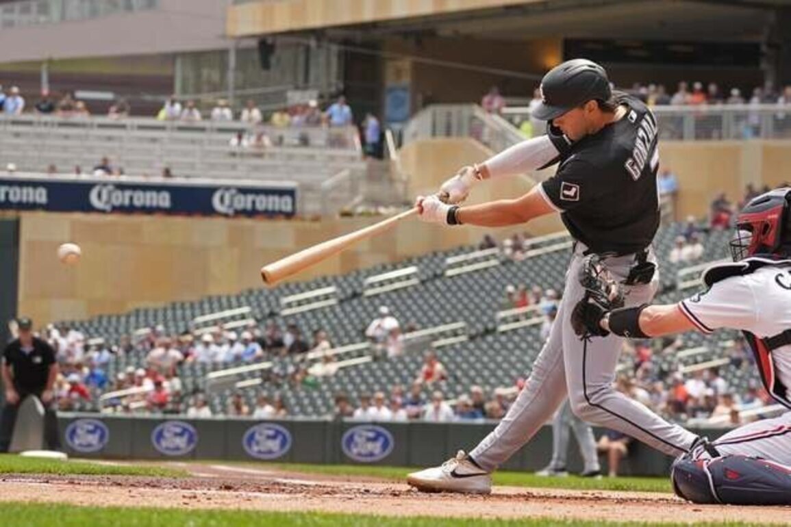 Sam Antonacci's 4-hit game propels White Sox over Twins