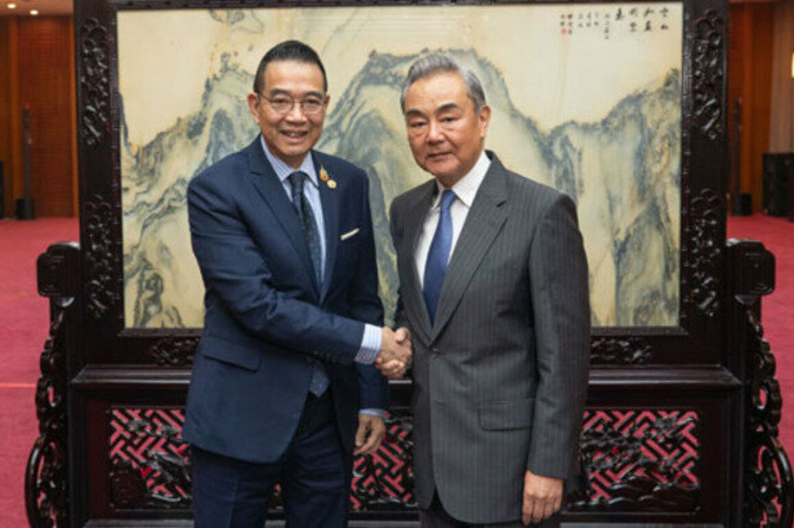 Wang Yi: China supports Thailand-Cambodia dialogue to rebuild trust