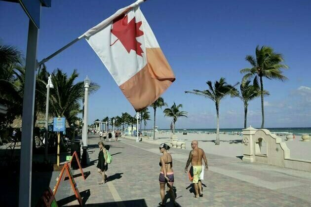 When Canadian snowbirds don't flock south, the costs are more than financial