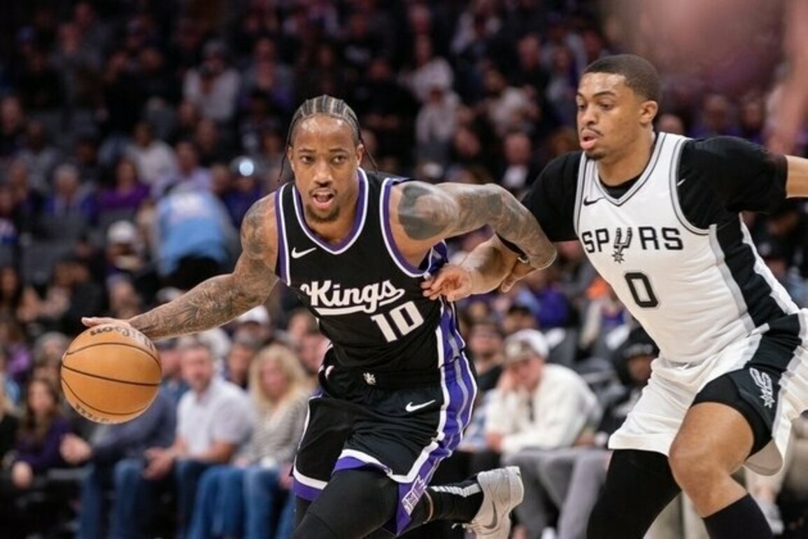 Kings rout Spurs in De'Aaron Fox's return to Sacramento