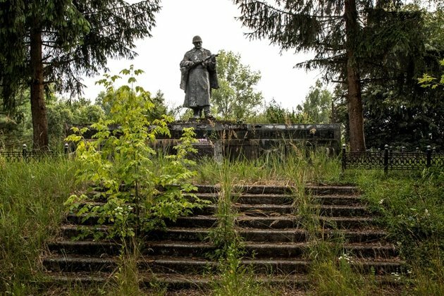 Not Forgotten: Chernobyl&#039;s Forest War Memorials