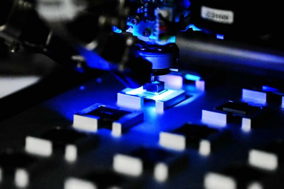 Chinese scientists develop ultra-stable perovskite LEDs
