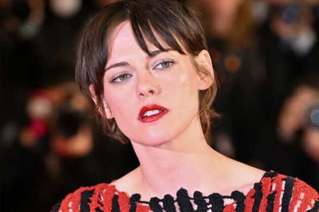 Kristen Stewart says she is "so sick" of the Hollywood studio system