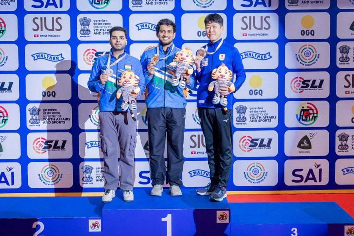 Asian Shooting Championships: Rudrankksh Patil bags gold as Arjun Babuta settles with silver in 10m air rifle men's event