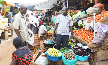 Abasuubuzi mu katale k'e Kamuli Abasuubuzi mu katale k'e Kamuli
