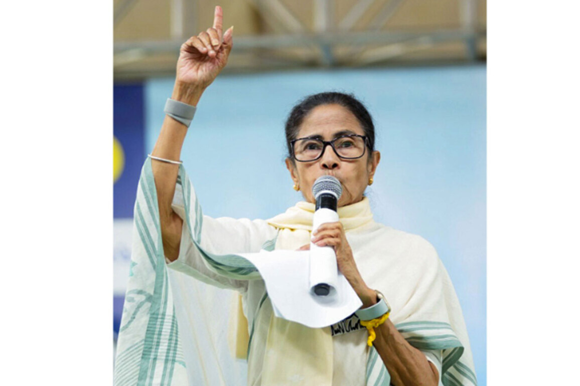 "Let your vote protect Bengal's identity": Mamata Banerjee appeals for support to TMC candidates, accuses BJP of targeting Bengal's identity