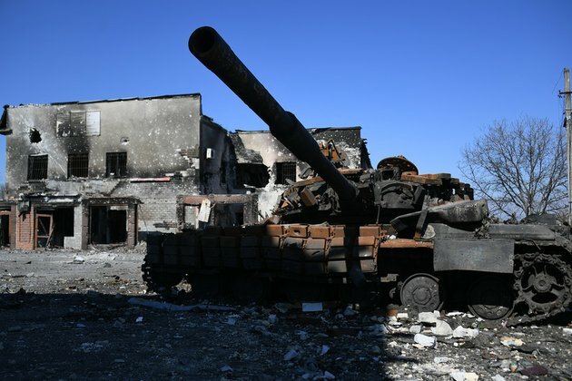 West views Ukraine as expendable Russia