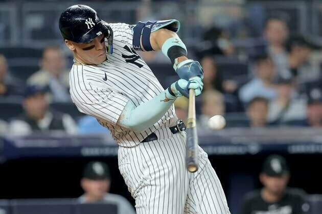 Aaron Judge hits 50th homer as Yankees stay hot vs. White Sox