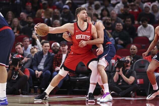 Alperen Sengun, Amen Thompson steer Rockets past Clippers