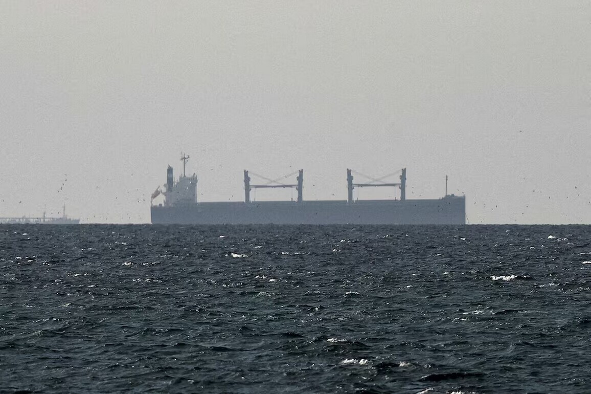 UK-led 40-nation coalition demands end to Hormuz blockade