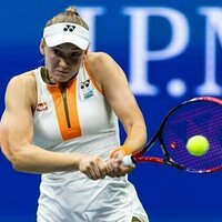 Elena Rybakina jolts Aryna Sabalenka to win WTA Finals crown