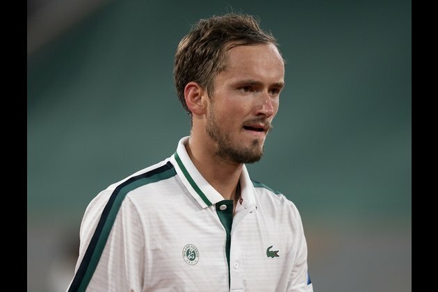Daniil Medvedev, Stefanos Tsitsipas to meet in Aussie semifinals