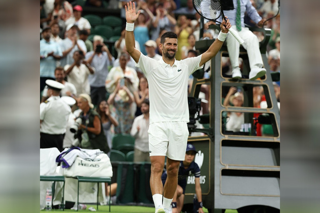 Djokovic advances to Wimbledon second round after four-set win over Muller