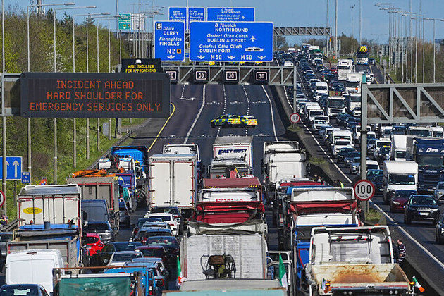 Ireland deploys army to clear fuel protests