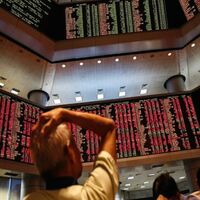 Sellers swamp global stock markets, Wall Street steadies