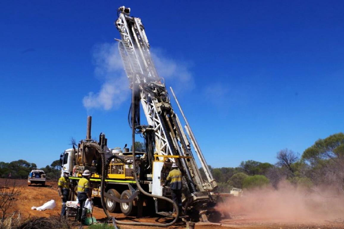 Venus lands hefty 38g-t gold hit at promising WA Sandstone project