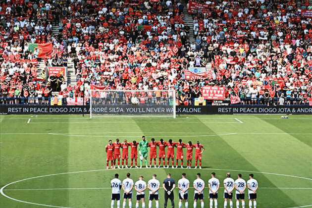 Tributes paid to Jota during Liverpool's first game after footballer's demise