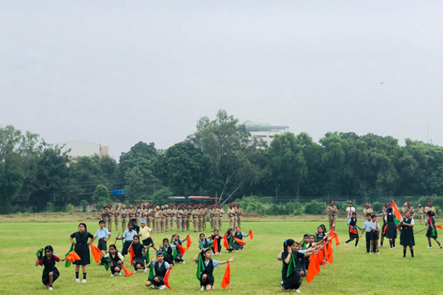 Mohali Deputy Commissioner reviews first day of Independence Day rehearsals