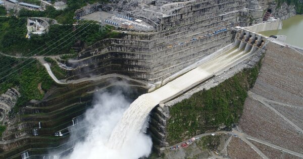 Criminal gold mining threat to Colombia hydrodam