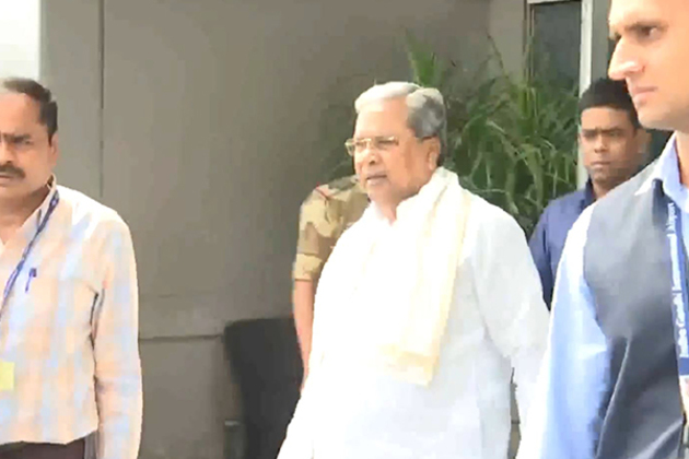 Karnataka CM Siddaramaiah, Dy CM DK Shivkumar arrive in Delhi, likely to meet Congress leadership