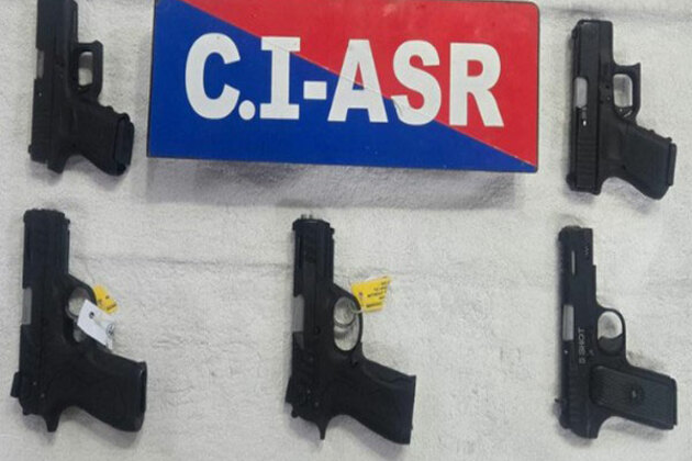 Man held in Amritsar with pistols linked to Pakistan-based smuggler