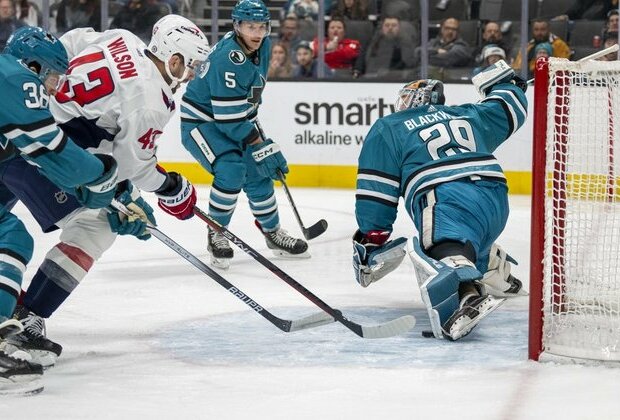 Woeful offenses live up to hype as Sharks edge Caps