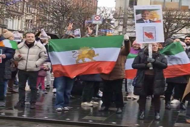 Iranians line up on Dublin streets, demand expulsion of diplomats