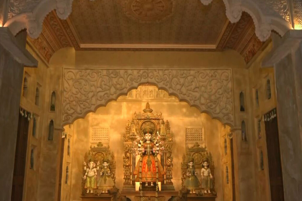 Durga Puja 2025: Behala Nutan Dal recreates Shibani Dham theme