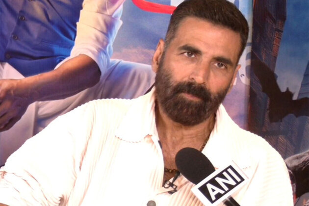 "Lucky he did his last two films with us": Akshay Kumar remembers Asrani as he steps out to promote Priyadarshan's 'Bhooth Bangla'