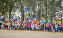  Alcoa workers form a picket line