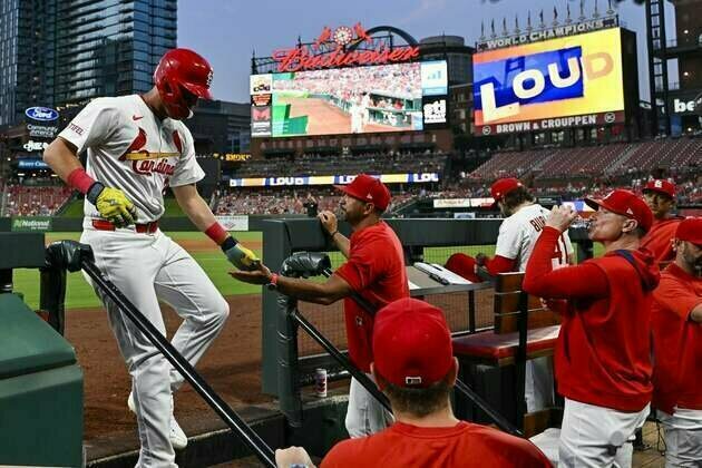 Cardinals OF Lars Nootbaar exits Braves game (side discomfort)